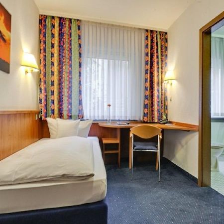 Hotel Am Friedensplatz Στουτγκάρδη Εξωτερικό φωτογραφία